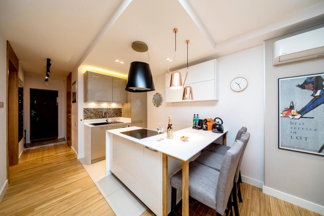 Golden Apartment With Air Condition By Your Freedom Варшава Экстерьер фото